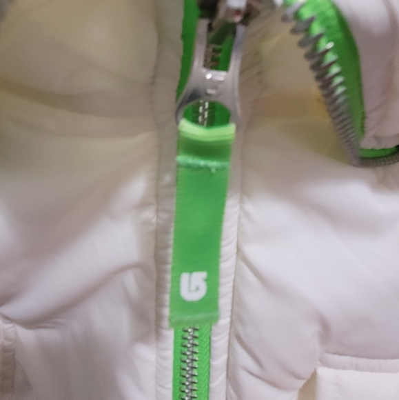 BNWOT BURTON vest - Picture 3 of 9